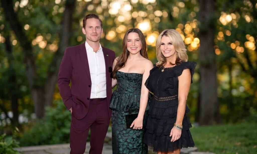 is-adrienne-elrod-married-husband-dating-history-and-relationship-status